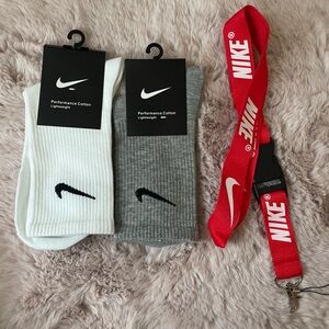 NIKE SOCKS & LANYARD